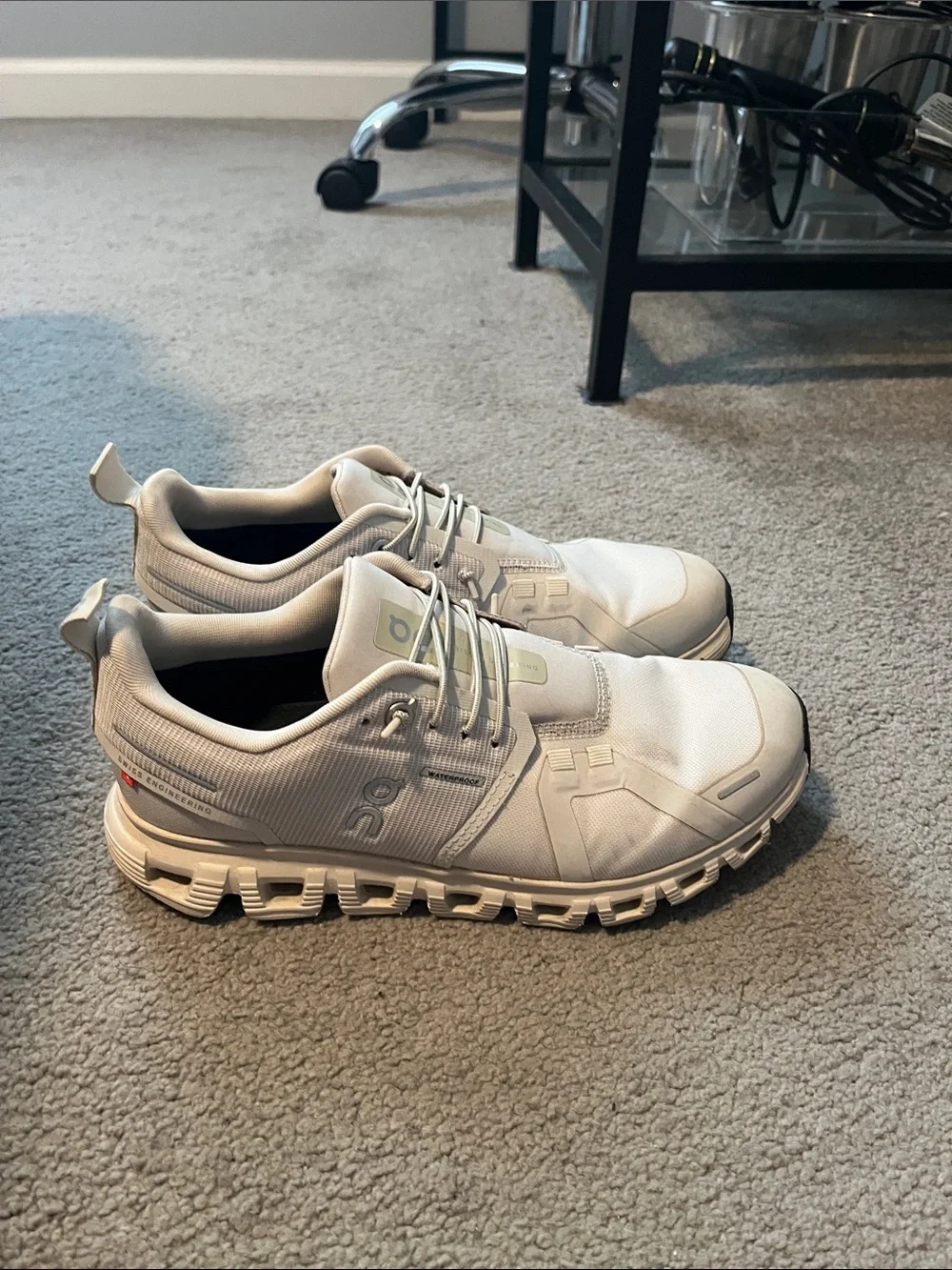 On Cloud Waterproof women’s sneakers size 7